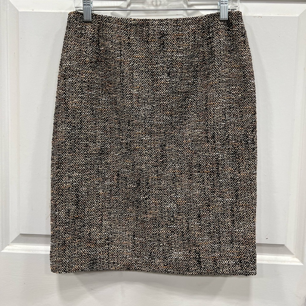 Escada Size 8 tweed skirt